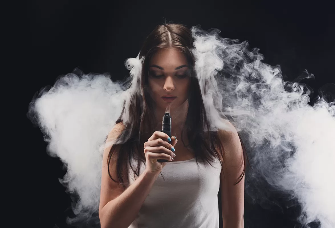 Fumatul și vapatul în rândul adolescenților